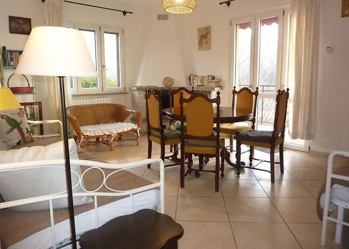 Sunset On Maggiore 2 Garages Apartament *